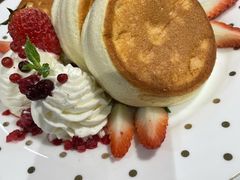 草莓舒芙蕾-娜娜家·Nana's restaurant(国金汇店)