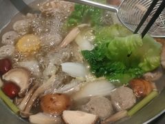 -左庭右院鲜牛肉火锅(浦江欢乐颂店)