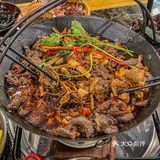 好像是开了很多年的老店啦，店里只卖6个菜