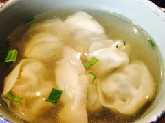-新梅华·茶点餐厅(欧尚店)