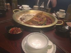 -重庆爽翻天老火锅(临平万达广场店)