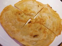 特色葱油饼-吕氏疙瘩汤·海鲜新鲁菜(凯德mall新都心店)