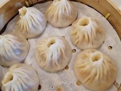-馋三尺蟹粉小笼(人民广场店)