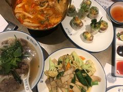 -美奈小馆·越南料理(中航城君尚购物中心店)
