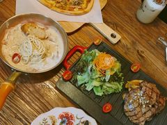 -I HOLIC艾豪丽披萨(KKone店)