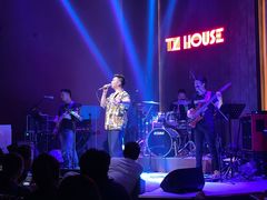 -TZ House音乐现场(来福士中心店)