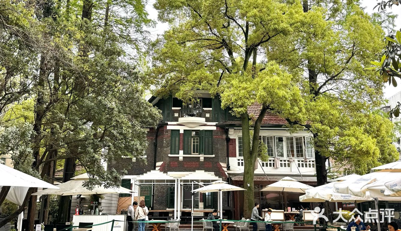 最新上海打卡地，花园餐厅拍照超出片！