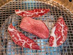 -铭牛烧肉·和牛海鲜自助(高新月牙湖店)