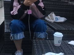 -UNI UNI(环亚凯瑟琳店)