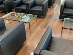 -天津波士信达奔驰4S店(卫津南路店)