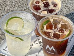 -M Stand(上海人民广场来福士店)