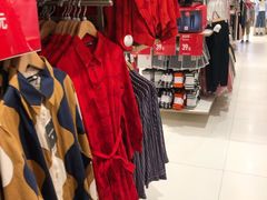 -优衣库(上海金桥国际商业广场店)