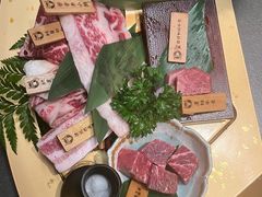 -铭牛烧肉·和牛海鲜自助(高新月牙湖店)