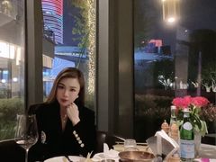 -MONICH牛排融合餐厅(和义大道购物中心店)