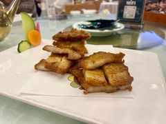 炭烧猪颈肉-五谷芳乳鸽王(海景店)