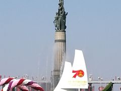 -人民防洪胜利纪念塔