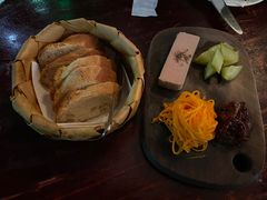-羽深肉铺 Steak & Wine