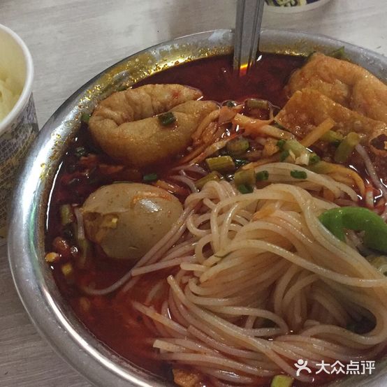 品鲜螺正宗柳州螺丝粉(人民路店)