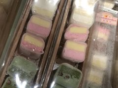 慕斯白玉卷-欧式面包坊(青岛万象城店)