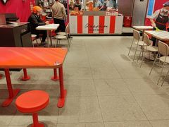 -肯德基(东安路站店)