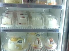 -DQ·蛋糕·冰淇淋(大宁国际商业广场店)