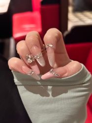 -丽心自助美甲美睫