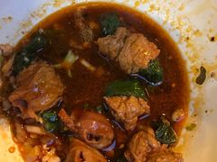 -拈签一笑黄牛肉辣卤串串