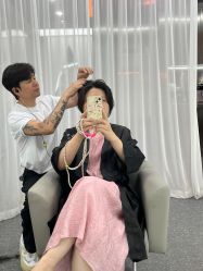 -艾美A·M Hair Salon