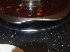 -茅草房·河畔园林火锅