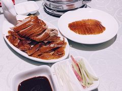 -湖庭壹品鸭王·传统北京烤鸭·别墅私房菜·庭院宵夜(江宁店)