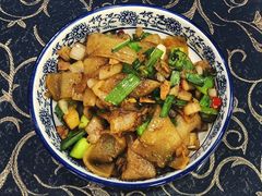 葛根粉炒肉-国生茶庄·地道农家菜团建活动