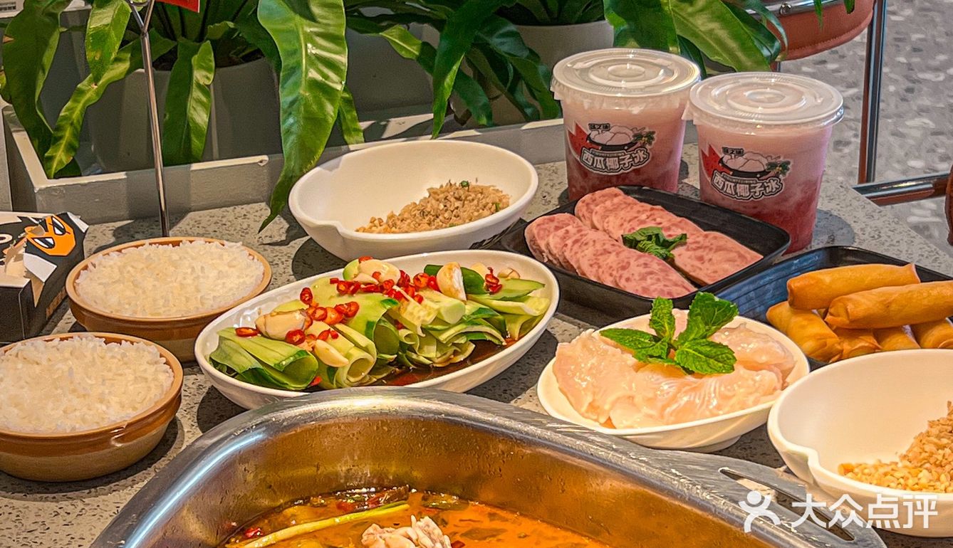 好家伙！头一次吃泡椒酸菜味蛙锅就沦陷了啦  