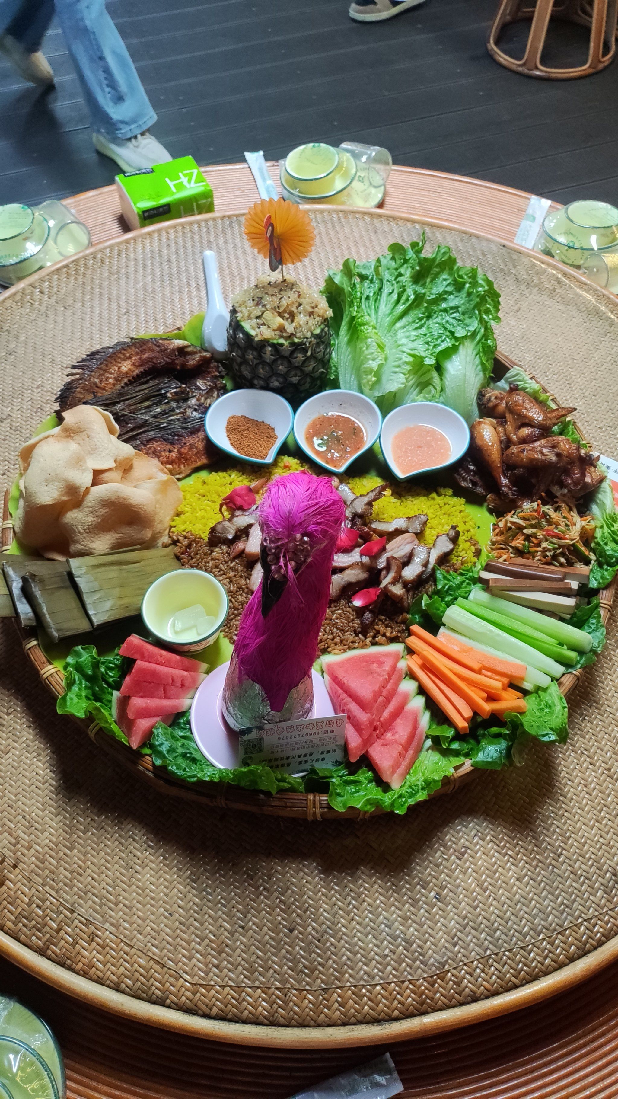 喃傣手抓饭孔雀宴