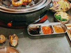 -围炉肉舍丹东海鲜烤肉·烤活鳗(步行街店)
