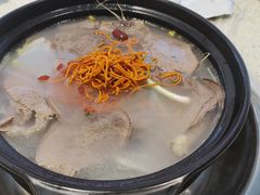 -九寨沟特色牦牛肉汤锅