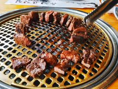 -唯成•韩国炭火烤肉 유성고기