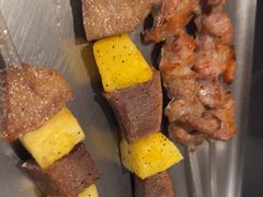 烤羊肉串-阿里家·新疆烤肉酒場 by MIG