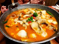 思茅酸汤鱼片-老滇山寨•云南特色菜•地方菜•民族风情歌舞表演(金碧店)