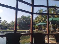 -三亚湾海居铂尔曼度假酒店