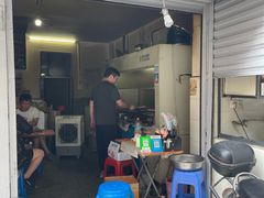 等位区-酒宝荡烧烤(长航局江大路住宅小区店)