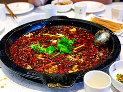 -蛙鱼潭美蛙鱼头火锅(解放碑瑞富广场店)