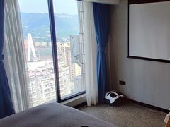 -闲隅江景艺术酒店(解放碑洪崖洞总店)