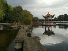 -三塔倒影公园
