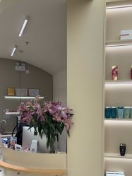 -Mentor Hair Salon