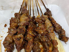 -巴汗羊肉串烧烤店