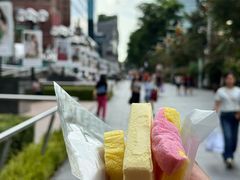 -詹爷爷乌节路街头冰淇淋