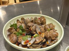 -潮界(LU·ONE凯德晶萃广场店)