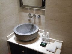 卫生间-屋顶顶城市·江景酒店-客房部