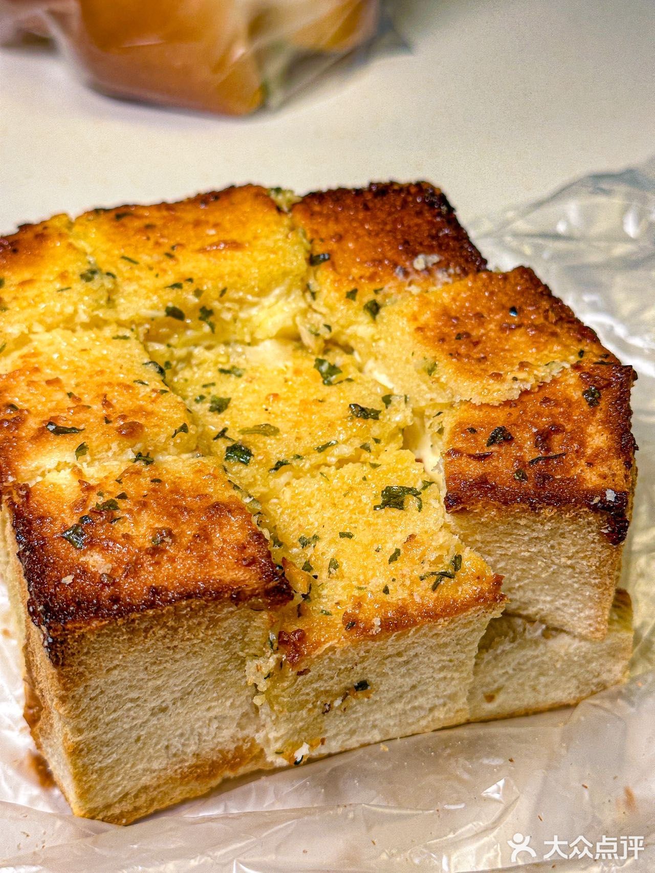 标题：新侨三宝乐面包店｜小时候的味道永不变~