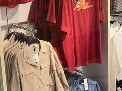 -H&M(鹏欣水游城店)